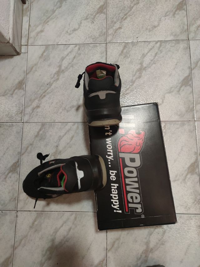 Botas de travajo upawer talla 46