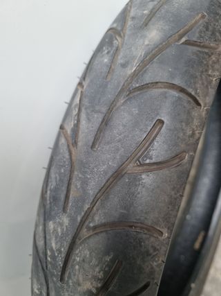 Neumatico delantero Moto