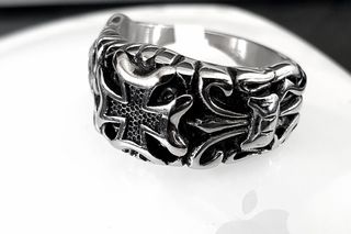 ANILLO ACERO CRUZ DE MALTA FLOR DE LIS