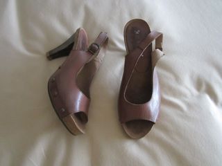 Sandalias de piel, núm 37