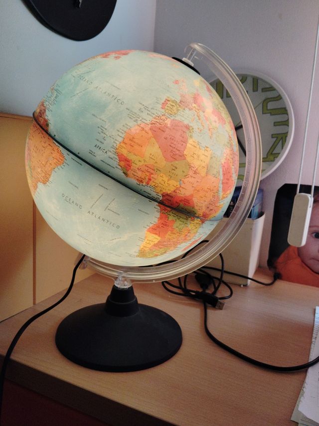 Lampara de la bola el mundo