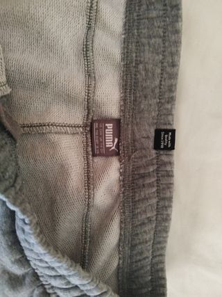 Pantalón Puma corto gris