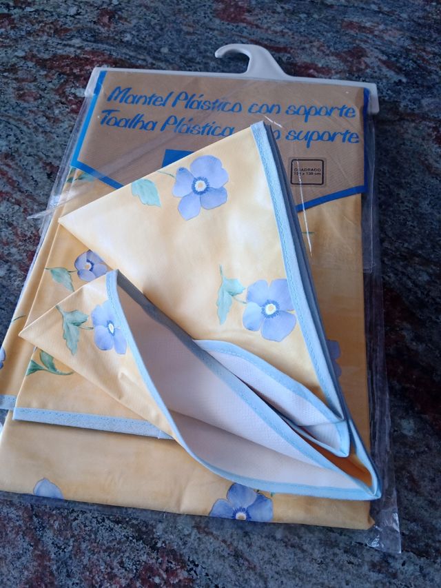 Nuova tovaglia in plastica/gomma