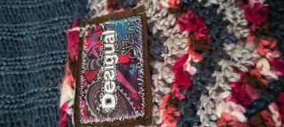 CHAQUETA DE LANA DESIGUAL COMO NUEVA 