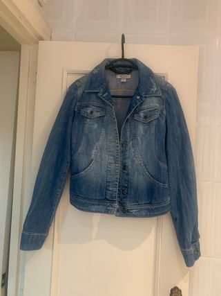 Cazadora vaquera de “mango”