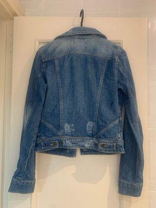 Cazadora vaquera de “mango”