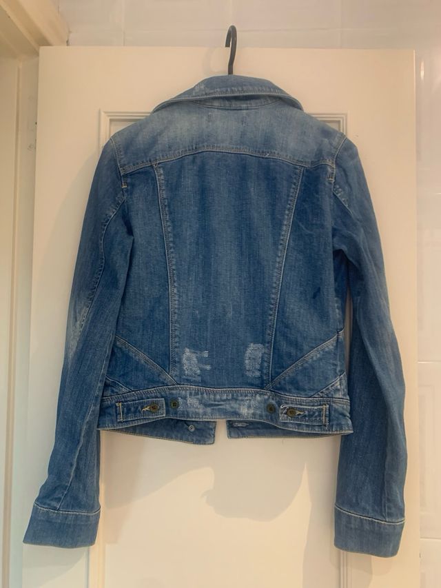 Cazadora vaquera de “mango”