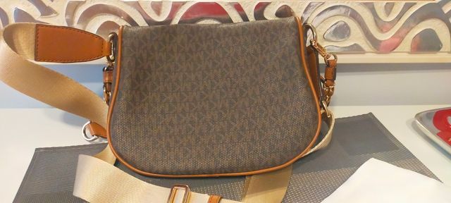 Riñorera/ bandolera Michael kors