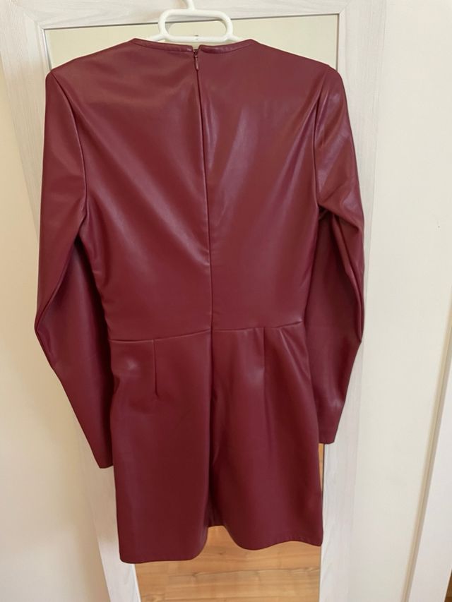 Vestido polipiel Stradivarius