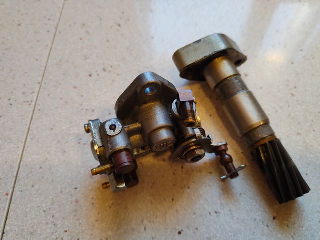 Bomba de aceite fueraborda Suzuki dt40