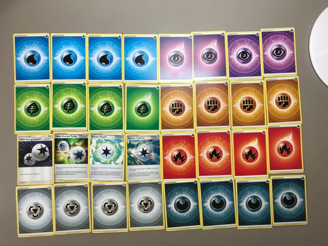 Paquete de 36 energías pokemon verdaderas