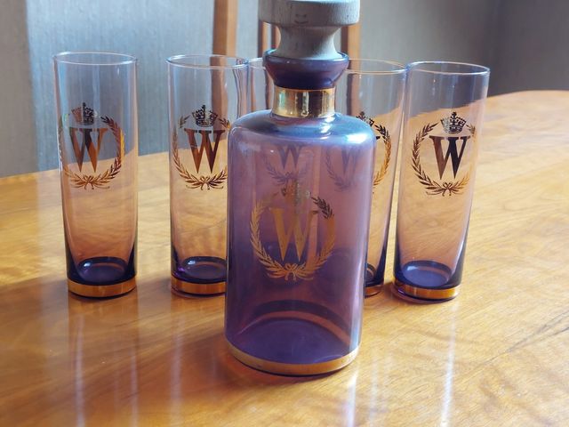 Licorera y vasos, Vintage