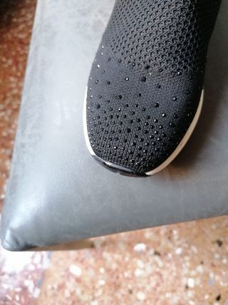 Scarpe Nere con suola Bianca n.37