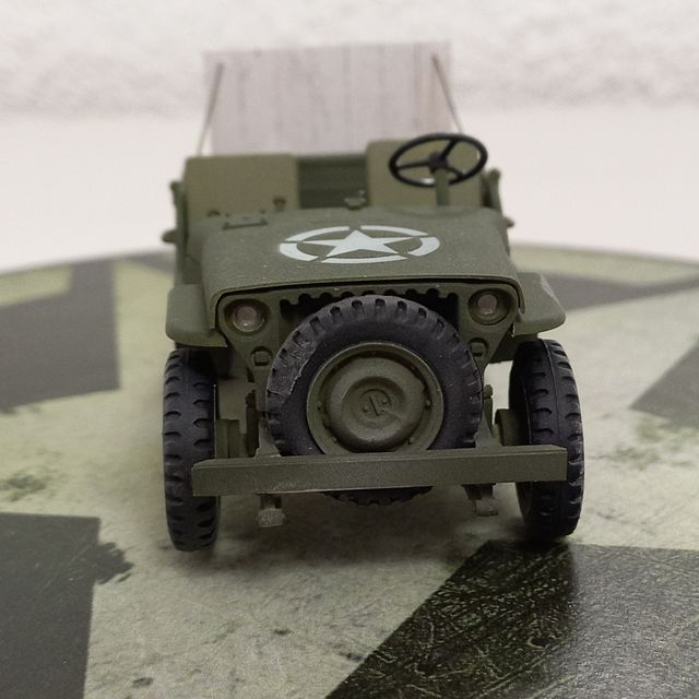 Maqueta  de jeep willis de aeropuerto