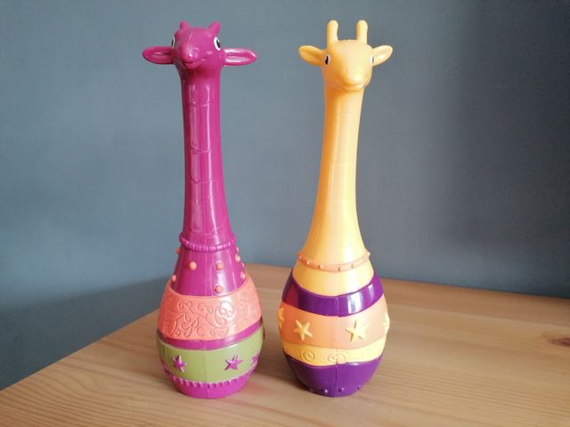 Battat. Giraffe Maracas. Toy musical instrument.