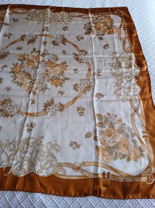 Pañuelo seda natural  100%