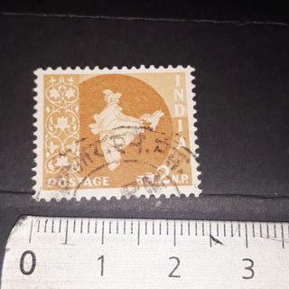 2 Stamps India 1949 Archeological Series