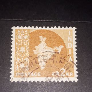 2 Stamps India 1949 Archeological Series