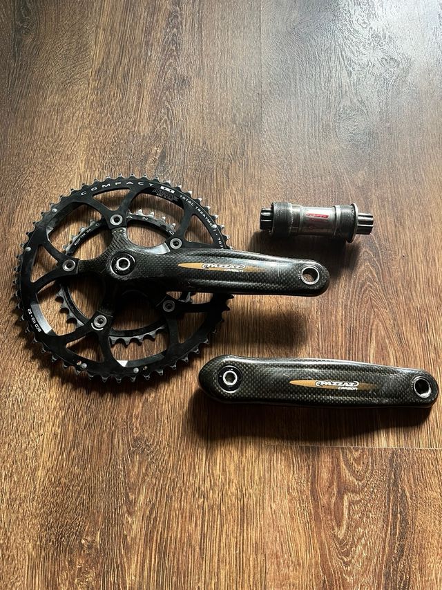 Bielas/Platos/Eje de pedalier