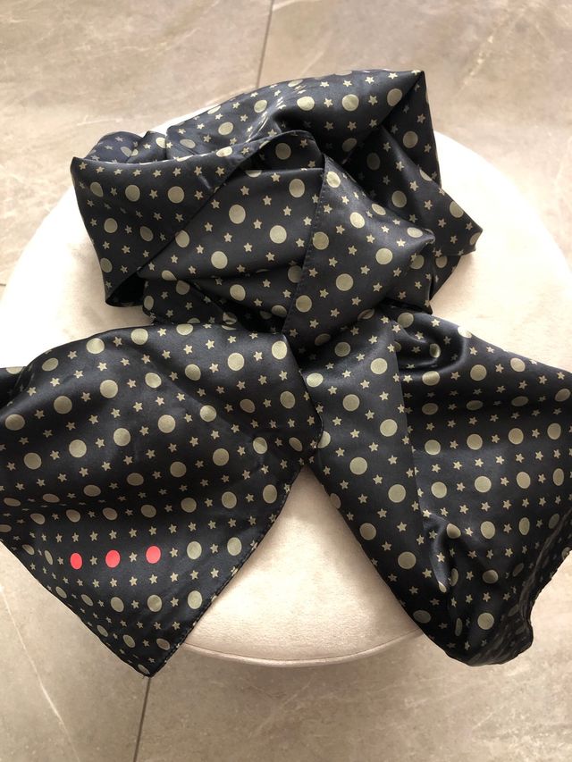 Foulard in pura seta 130x 32