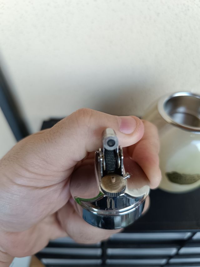 Accendino in alabastro