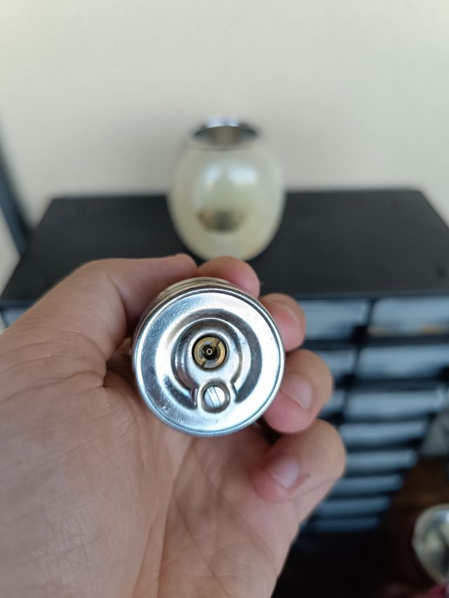 Accendino in alabastro