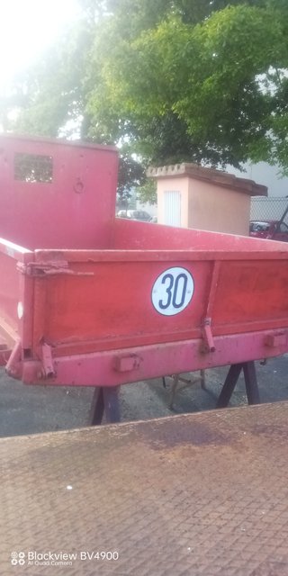 Caja tractocarro Lander