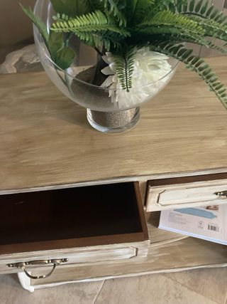 Mesa televion, auxiliar