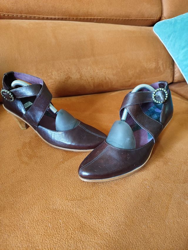 Merceditas cuero tacón Camper