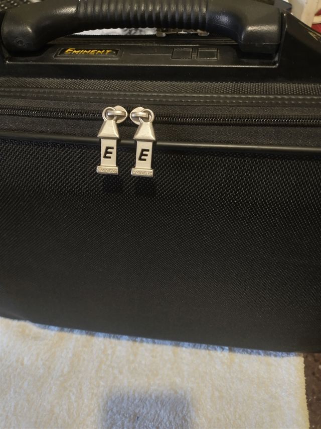 MALETÍN PARA PORTATIL/DOCUMENTOS EMINENT NEGRO