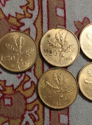 Lotto di 13 monete da 20 lire, Italia