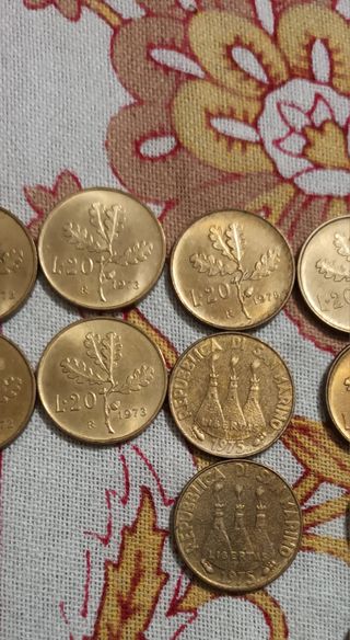 Lotto di 13 monete da 20 lire, Italia