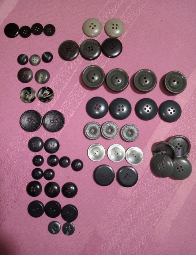 Set bottoni vintage colore grigio