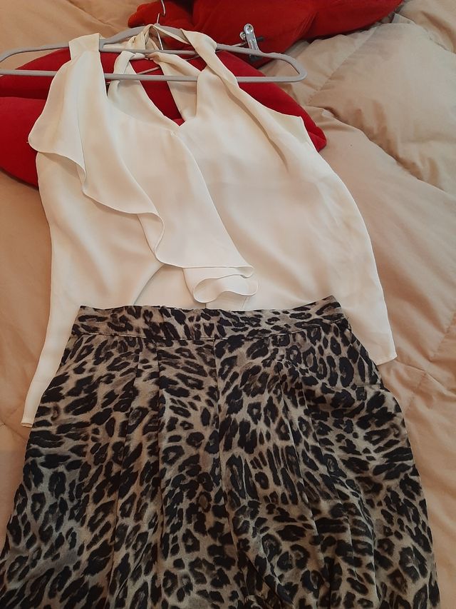 Conjunto top y pantalón animal print