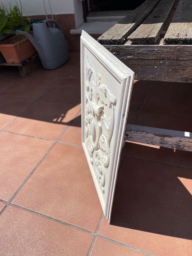 Scultura in legno barocca con rilievo