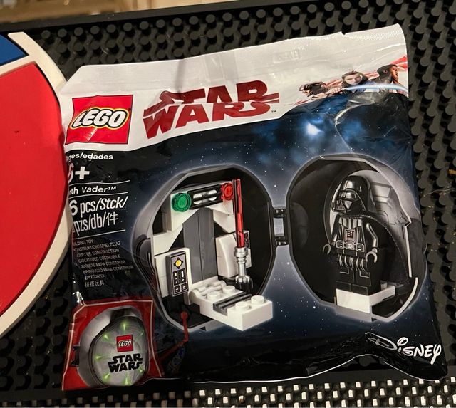 LEGO Darth Vader Anniversary Pod