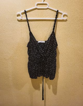 Blusa negra lunares