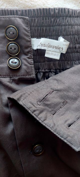 Falda corta de Stradivarius