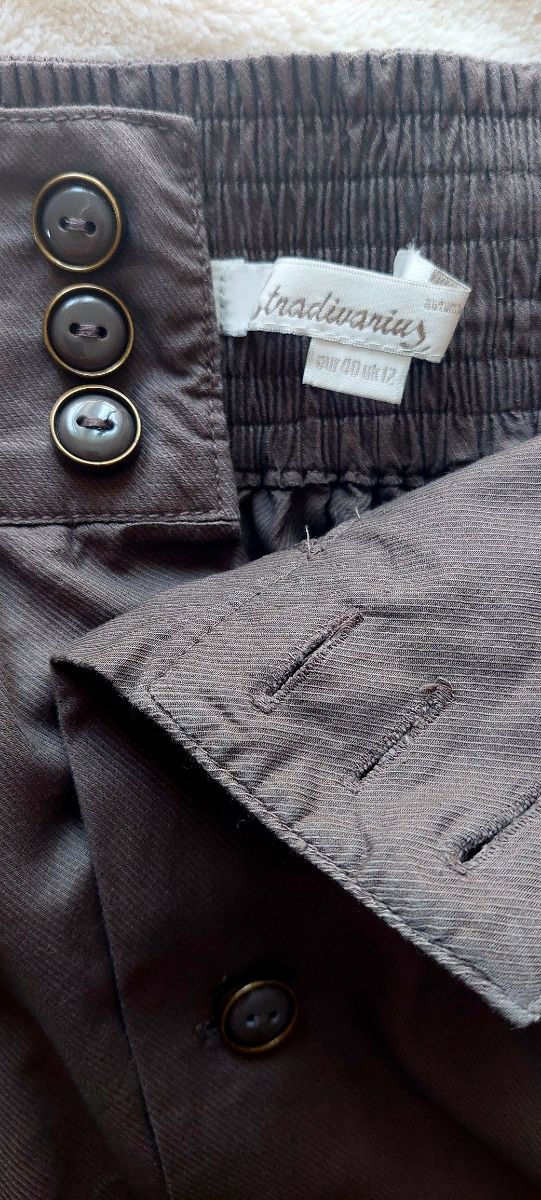 Falda corta de Stradivarius