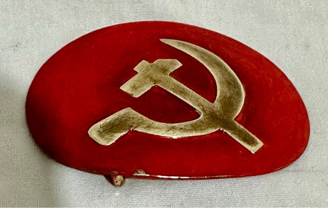 URSS, vieja hebilla de los pioneros comunistas.