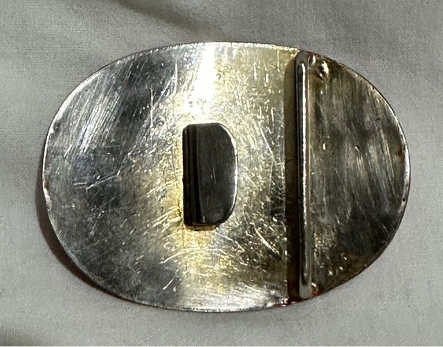 URSS, vieja hebilla de los pioneros comunistas.