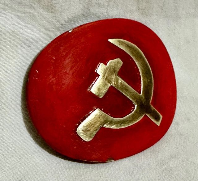 URSS, vieja hebilla de los pioneros comunistas.