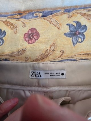 Pantalon polipiel "Zara" talla 38