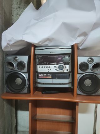 Stereo pioneer