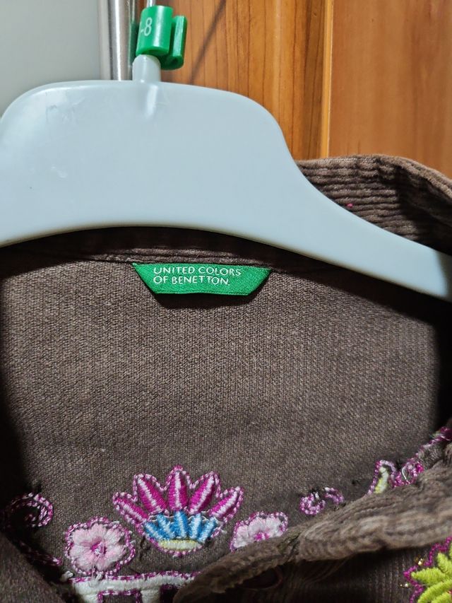 Chaqueta de pana marrón, talla 8 años