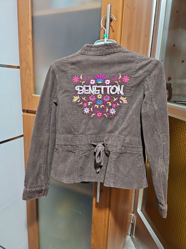 Chaqueta de pana marrón, talla 8 años