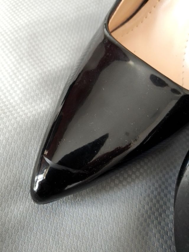 Décolleté vernice nera