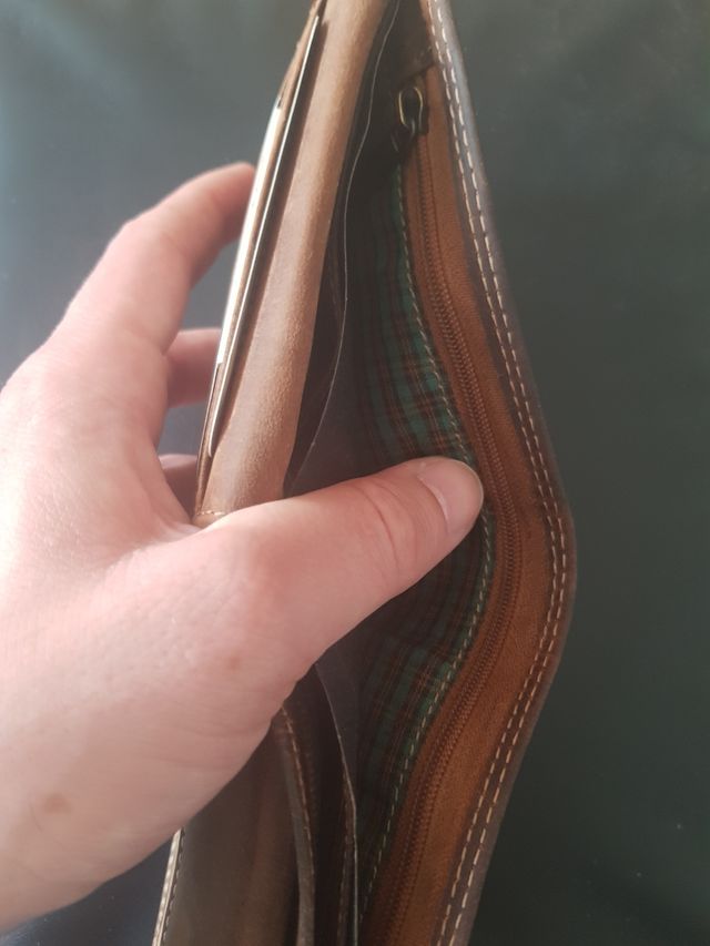 Portafoglio in vera pelle