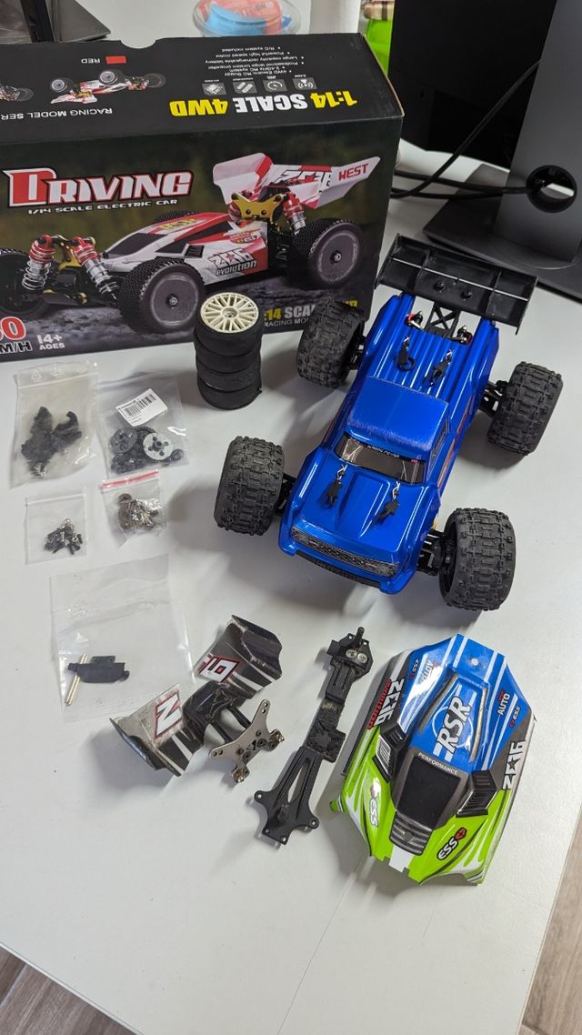 Wltoys 144001 con extras