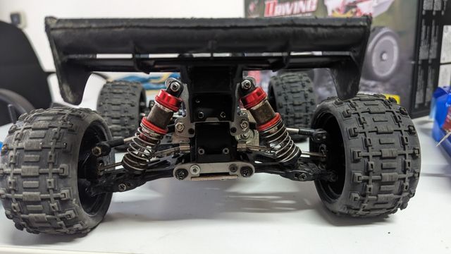 Wltoys 144001 con extras